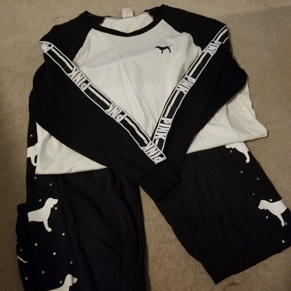 VS Pink Long Sleeve and Sweatpants Set